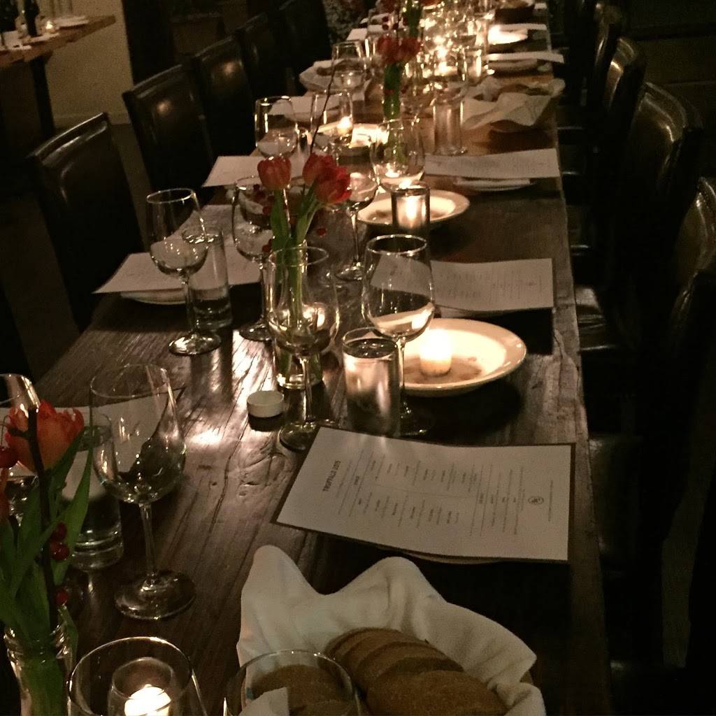 The Black Sheep Restaurant & Bar | restaurant | 367 Connecticut St, Buffalo, NY 14213, USA | 7168841100 OR +1 716-884-1100