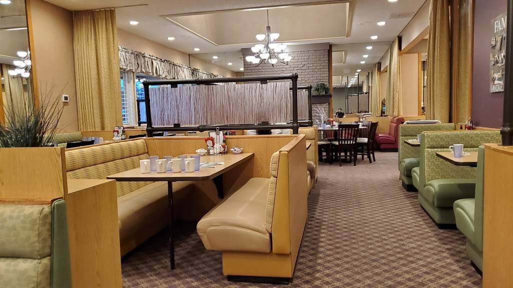 Family Pancake House | restaurant | 4115 Wheaton Way, Bremerton, WA 98310, USA | 3604790788 OR +1 360-479-0788