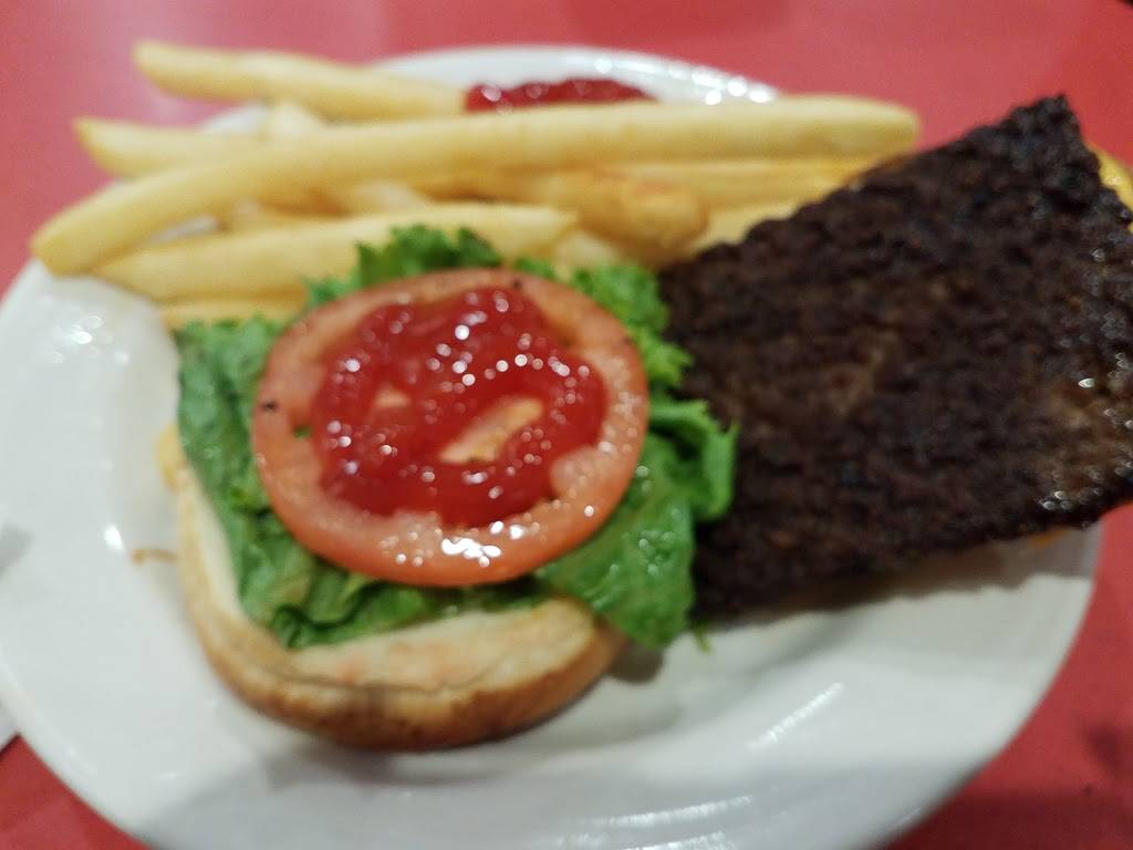 Friendlys | restaurant | 200 Shoemaker Rd, Pottstown, PA 19464, USA | 6107054404 OR +1 610-705-4404