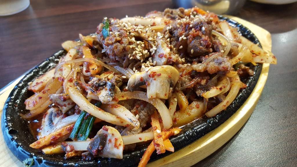 Koreana Restaurant | restaurant | 711 Somerset St W, Ottawa, ON K1R 6P5, Canada | 6132307111 OR +1 613-230-7111