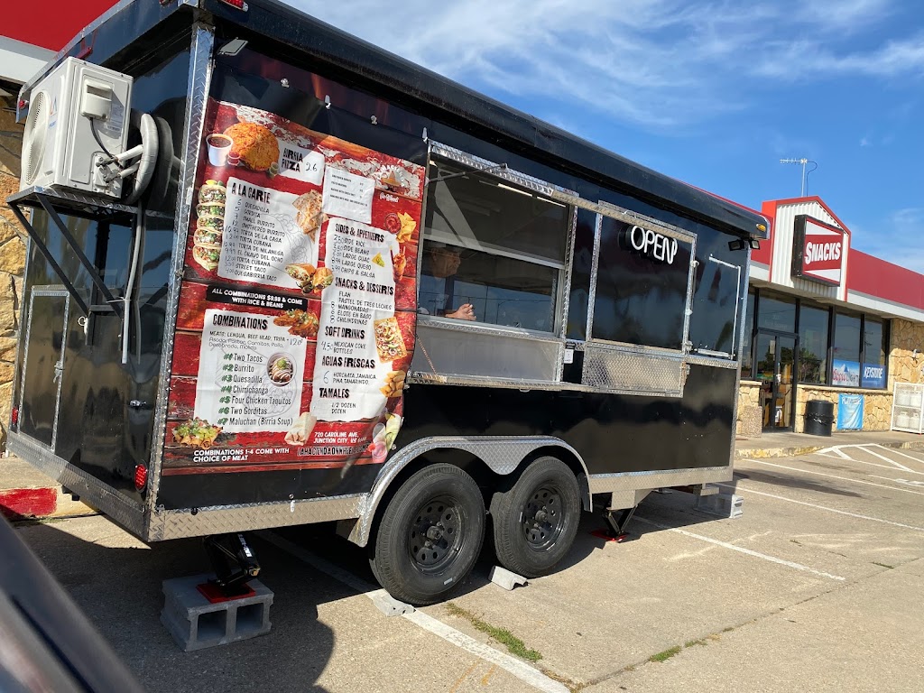 La Hacienda Taqueria On Wheels | restaurant | 1903 N Buckeye Ave, Abilene, KS 67410, USA | 7854911043 OR +1 785-491-1043