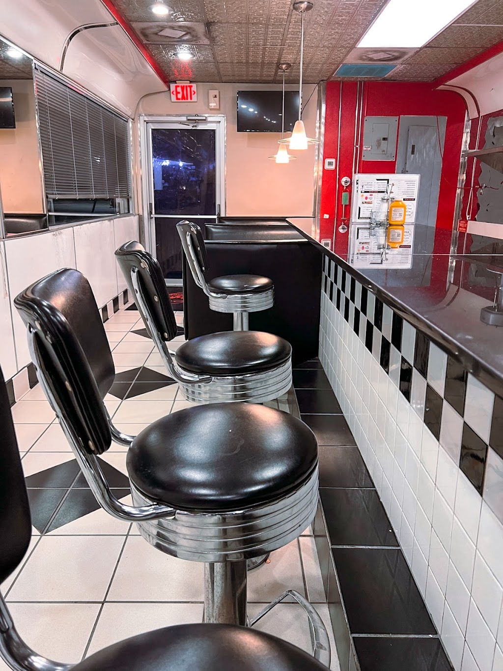 Cafe Lena LLC | restaurant | 7875 Airline Hwy, Livonia, LA 70755, USA | 2254814106 OR +1 225-481-4106