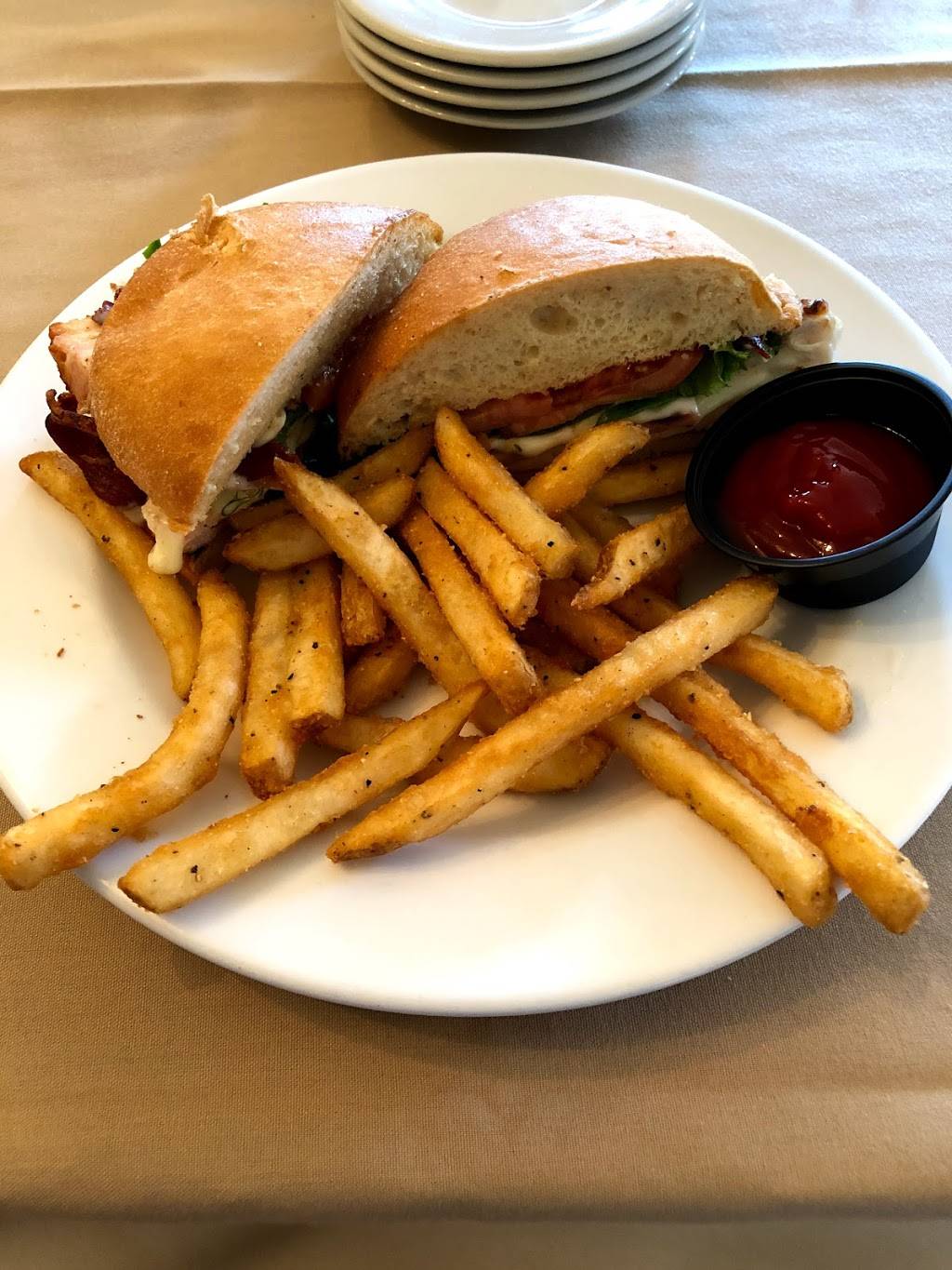 The Coach Stop | restaurant | 176 Mammoth Rd, Londonderry, NH 03053, USA | 6034372022 OR +1 603-437-2022