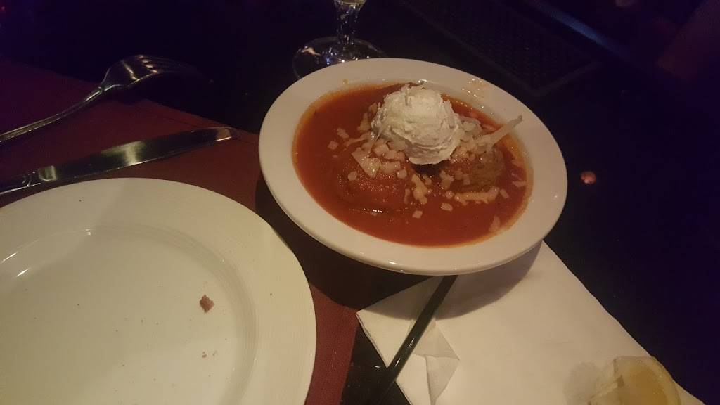 Frank and Dinos | restaurant | 39 SE 1st Ave., Boca Raton, FL 33432, USA | 5612184636 OR +1 561-218-4636