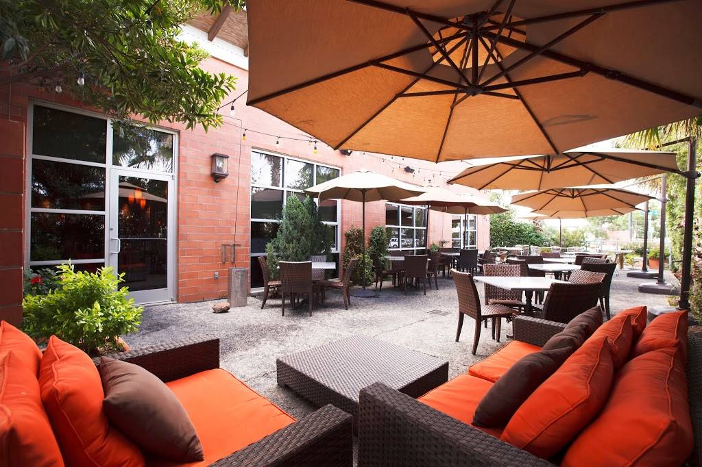 Cyclone Anayas Mexican Kitchen | restaurant | 1710 Durham Dr, Houston, TX 77007, USA | 7138623209 OR +1 713-862-3209