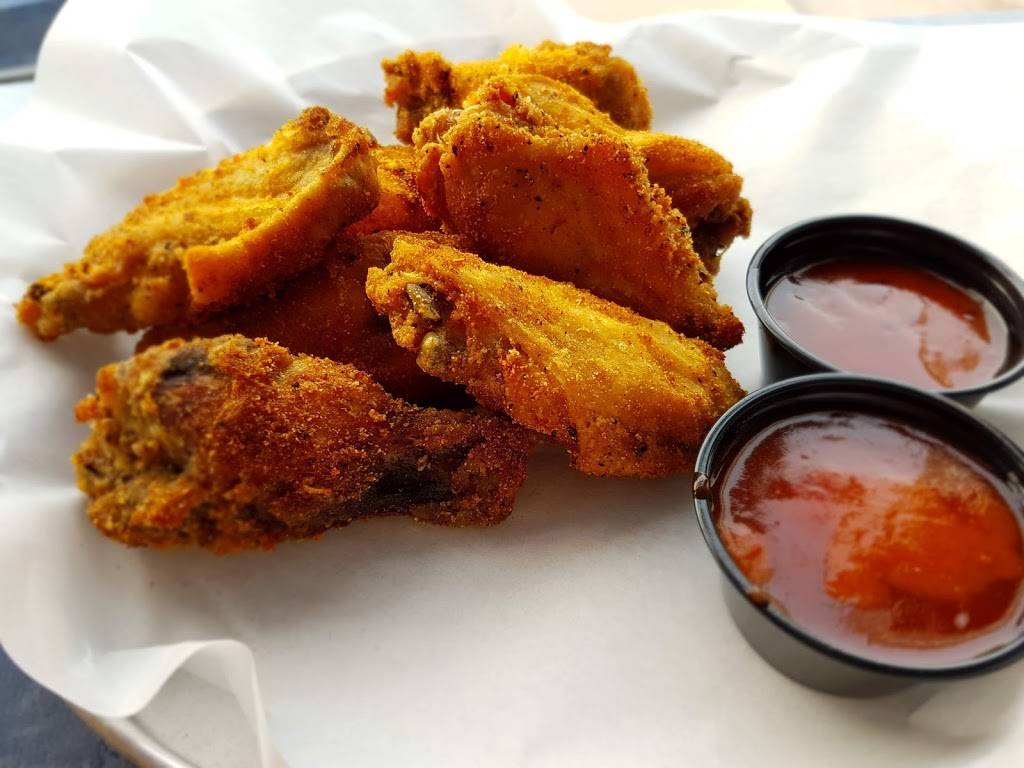 WingBurger | restaurant | 1733 Eglinton Ave E, North York, ON M4A 1J8, Canada | 6479519110 OR +1 647-951-9110