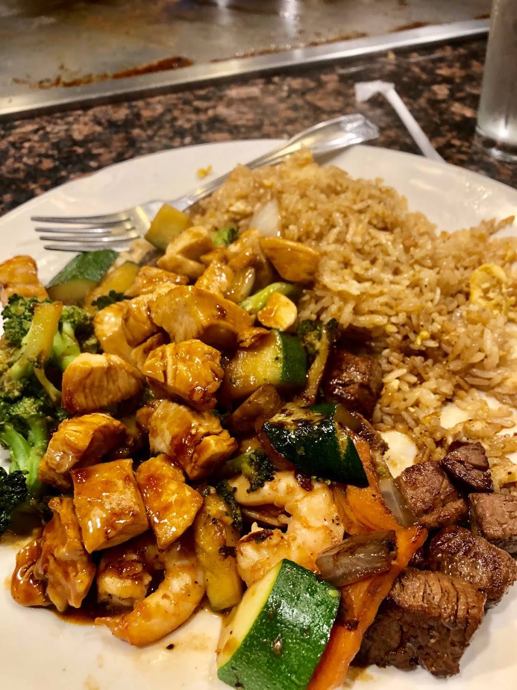 Akita Hibachi Sushi | restaurant | 416 N Hwy 67, Cedar Hill, TX 75104, USA | 9722917999 OR +1 972-291-7999