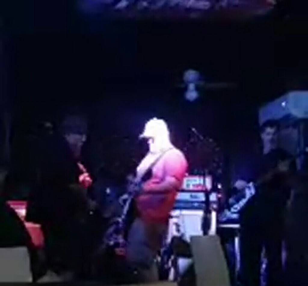 Mcgraws Neighborhood Pub | restaurant | 3321 E Lancaster Ave, Fort Worth, TX 76103, USA | 8175311459 OR +1 817-531-1459