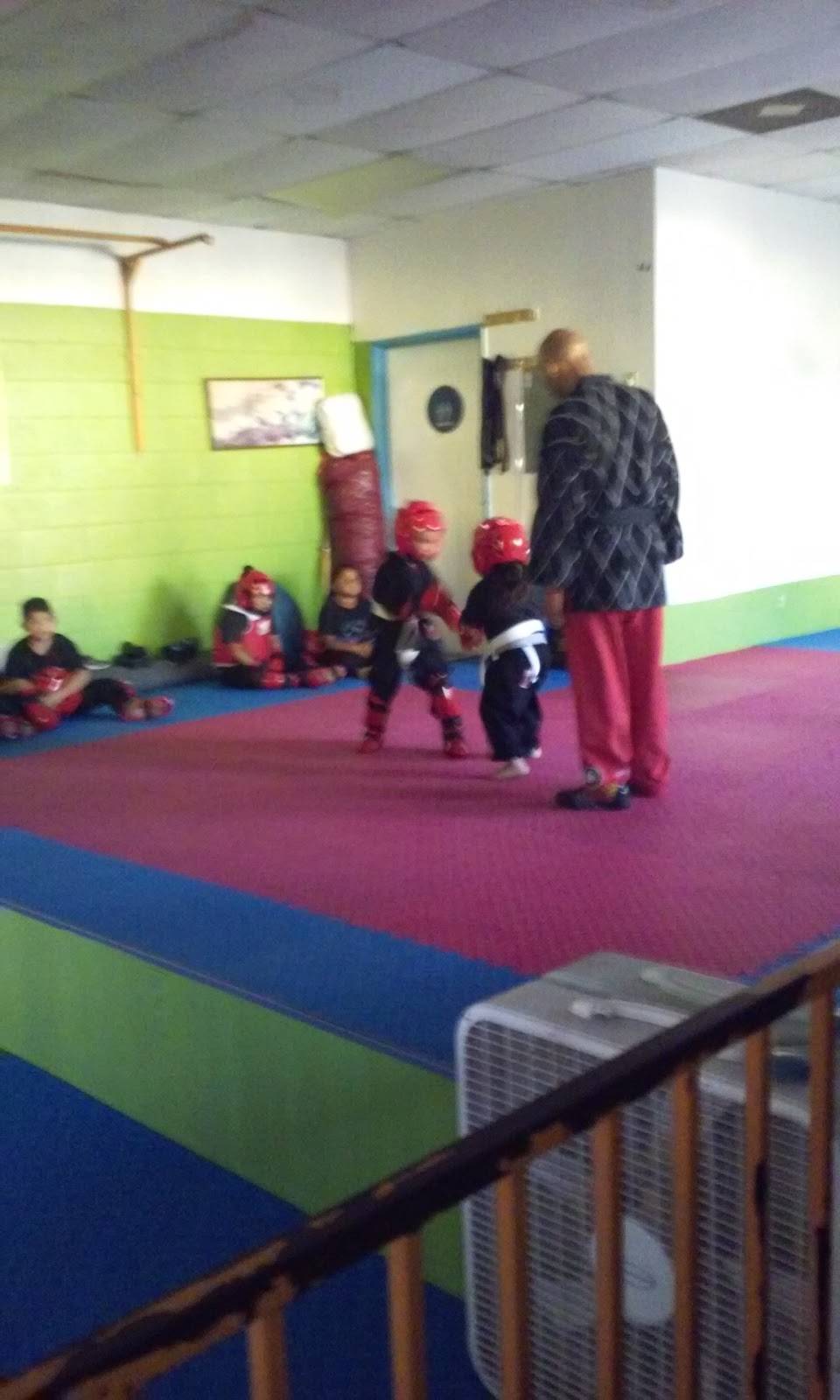 Puerto Guaymas | restaurant | 1159 E Florence Ave, Los Angeles, CA 90001, USA | 3232779508 OR +1 323-277-9508