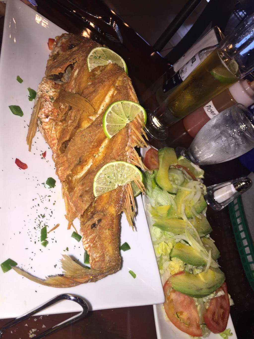 El Emperador Fish Market | restaurant | 799 SW 73rd Ct, Miami, FL 33144, USA | 7866152698 OR +1 786-615-2698