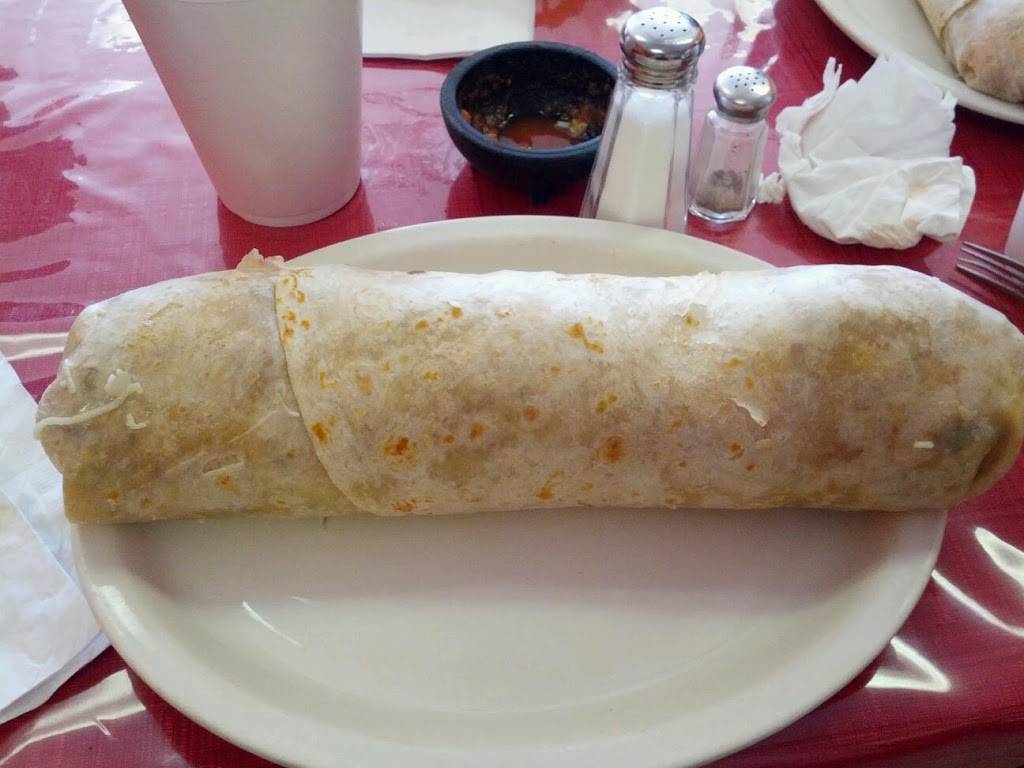 Salitre Restaurant | restaurant | 9284 Irving Park Rd, Schiller Park, IL 60176, USA | 8476711334 OR +1 847-671-1334