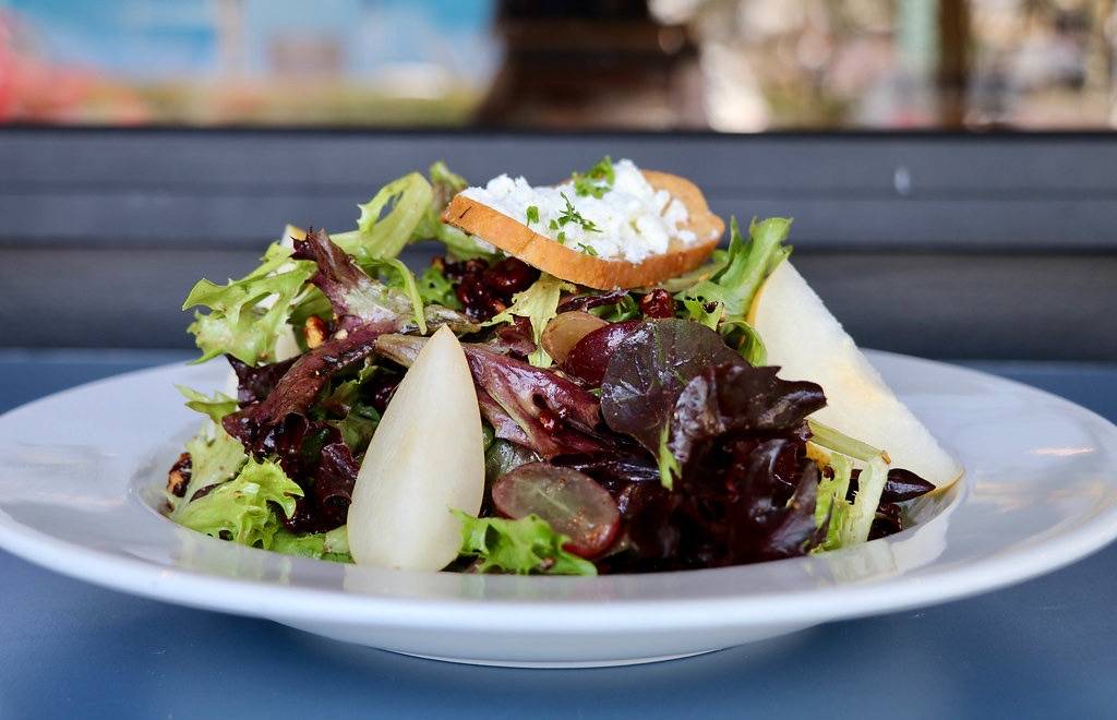 33 Taps Silver Lake | restaurant | 3725 Sunset Blvd, Los Angeles, CA 90026, USA | 3233387777 OR +1 323-338-7777