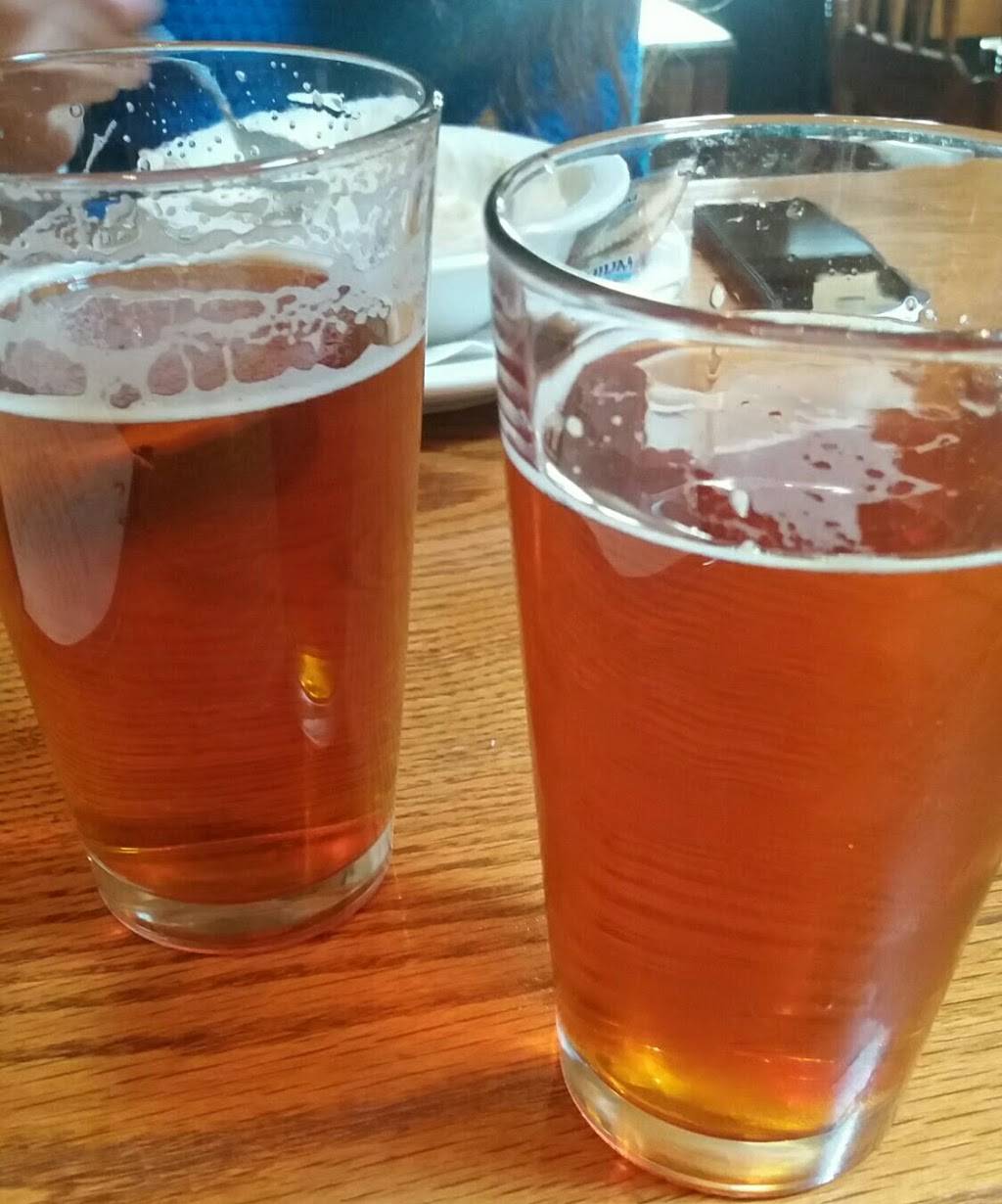 Gold Coin Sports Grill & Bar | restaurant | 5021 CA-140, Mariposa, CA 95338, USA | 2099664653 OR +1 209-966-4653