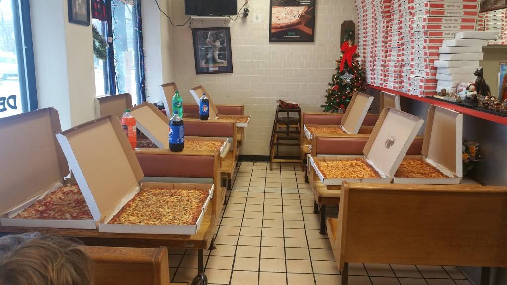 Saras Pizza Palace | restaurant | 424 N Franklin St #3, Holbrook, MA 02343, USA | 7819630351 OR +1 781-963-0351