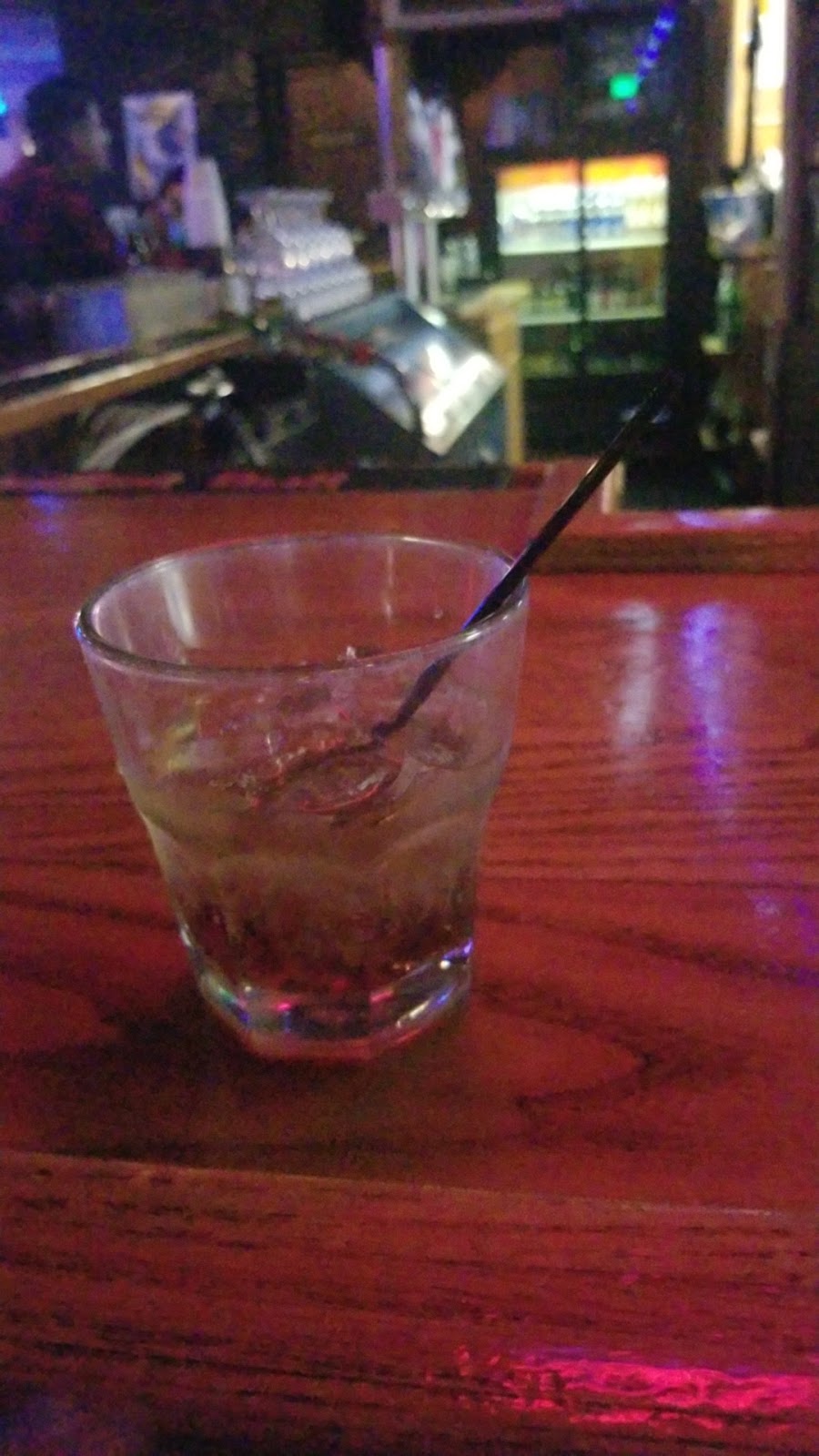 Weekends Tavern | restaurant | 2065 First St, Alamosa, CO 81101, USA | 7195895579 OR +1 719-589-5579