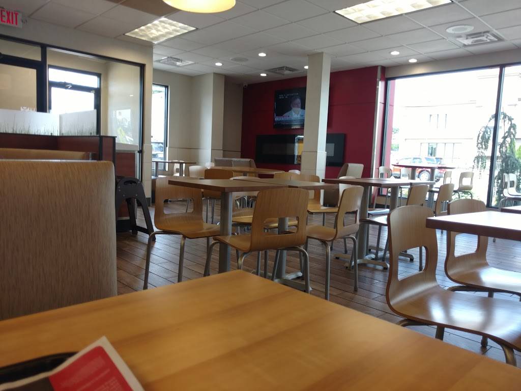 Wendys | restaurant | 300 S Black Horse Pike, Bellmawr, NJ 08031, USA | 8569310025 OR +1 856-931-0025