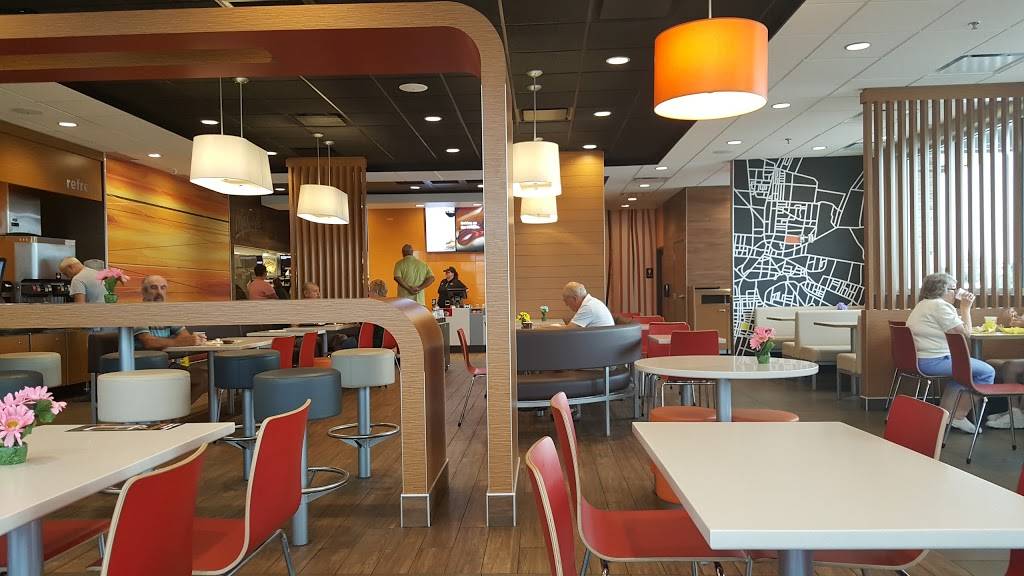McDonalds | cafe | 9083 Mac Dr, Punta Gorda, FL 33950, USA | 9416373902 OR +1 941-637-3902
