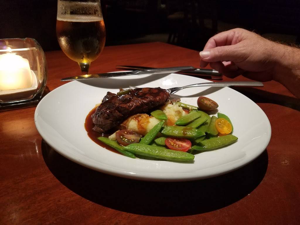 Seasons 52 | restaurant | 463 E Altamonte Dr, Altamonte Springs, FL 32701, USA | 4077671252 OR +1 407-767-1252