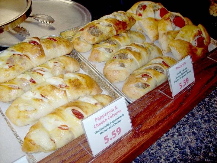 Luca Pizza Di Roma | restaurant | 250 IN-135, Greenwood, IN 46142, USA | 3178885822 OR +1 317-888-5822