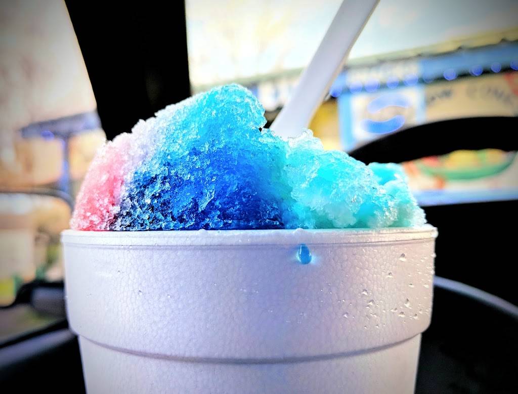 Snow King (Snow Cones) | cafe | 1310 Cedar Dr, La Marque, TX 77568, USA | 4097390521 OR +1 409-739-0521