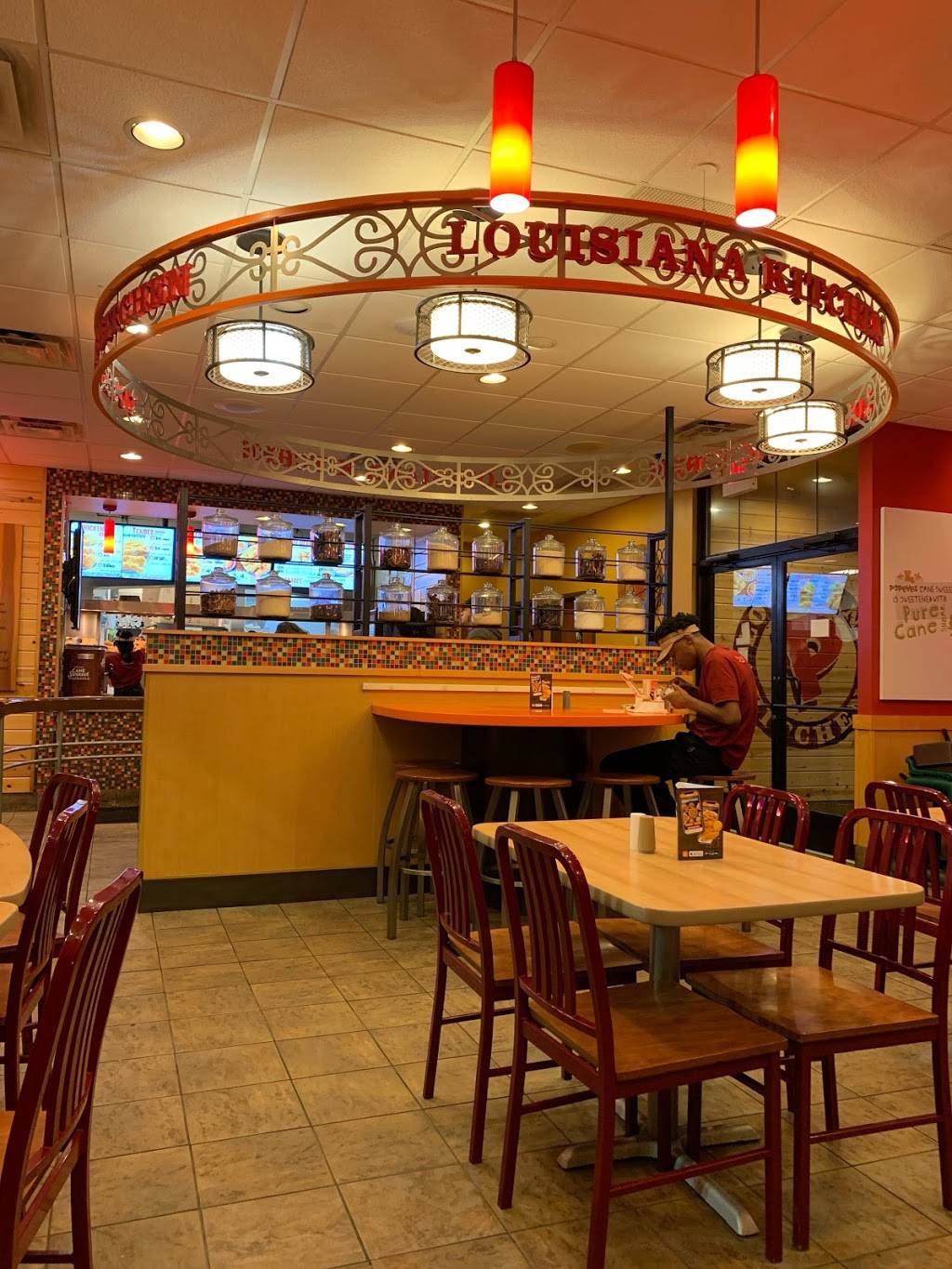 Popeyes Louisiana Kitchen | restaurant | 3010 S Martin Luther King Jr Blvd, Lansing, MI 48910, USA | 5178879861 OR +1 517-887-9861