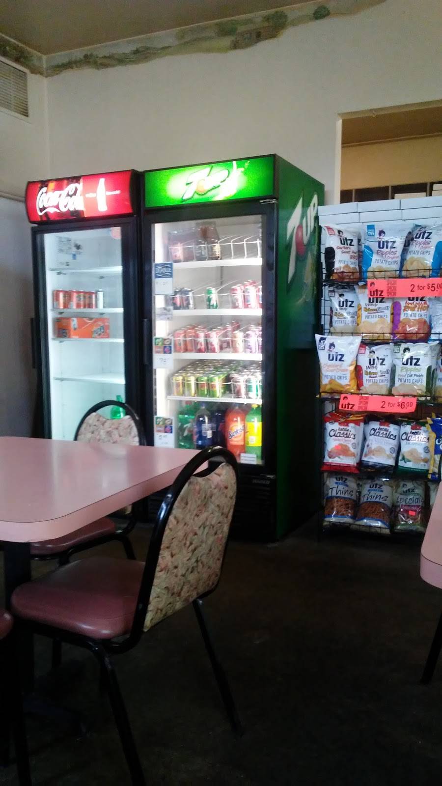 Marys Pizza | restaurant | 301 N Beaver St, Lisbon, OH 44432, USA | 3304243559 OR +1 330-424-3559