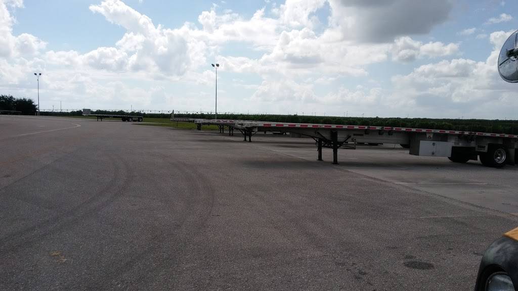 Lowes Flatbed Distribution | restaurant | 525 T S Wilson Rd, Frostproof, FL 33843, USA | 8636358300 OR +1 863-635-8300