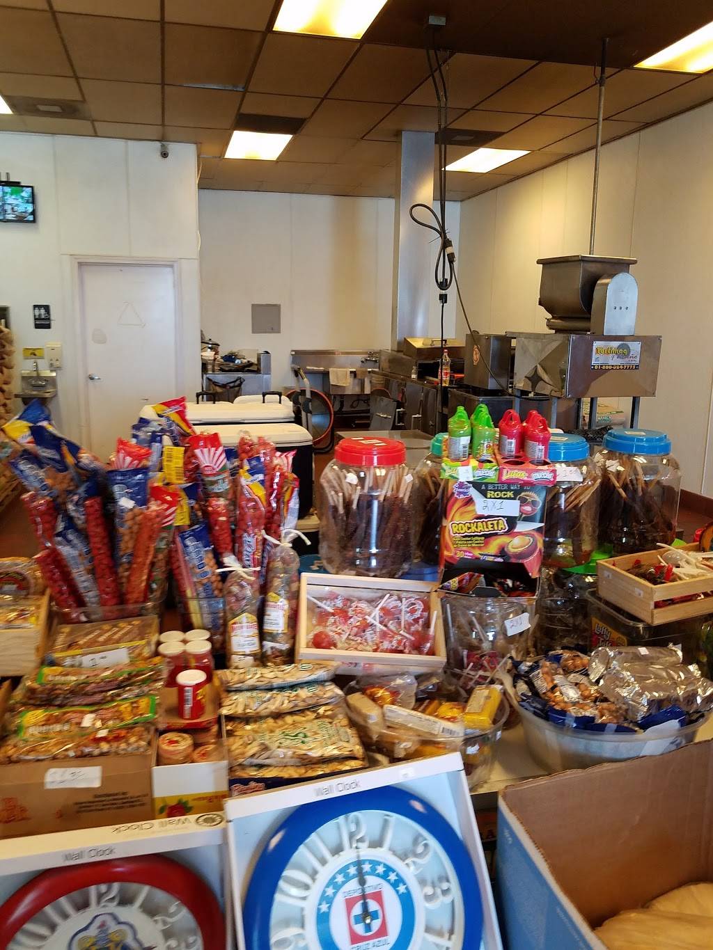 Tortilleria Guadalajara | restaurant | 430 S Gateway Dr, Madera, CA 93637, USA | 5595176911 OR +1 559-517-6911