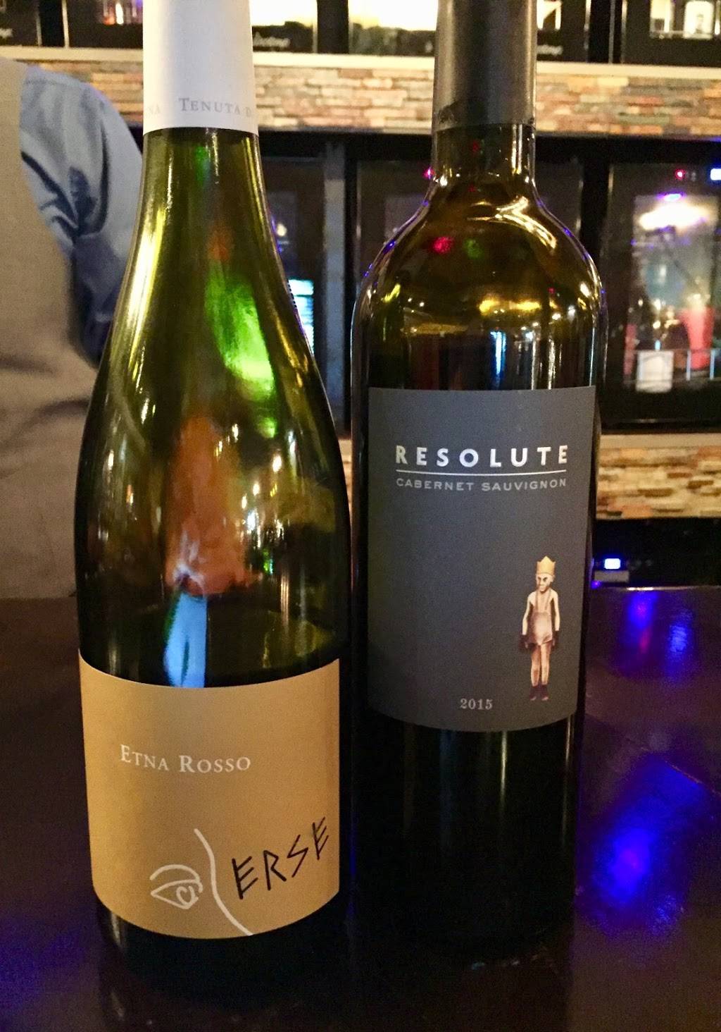 CRUSH Wine Bar Ltd. | restaurant | 3031-103 Valley Ave, Winchester, VA 22601, USA | 5405500103 OR +1 540-550-0103