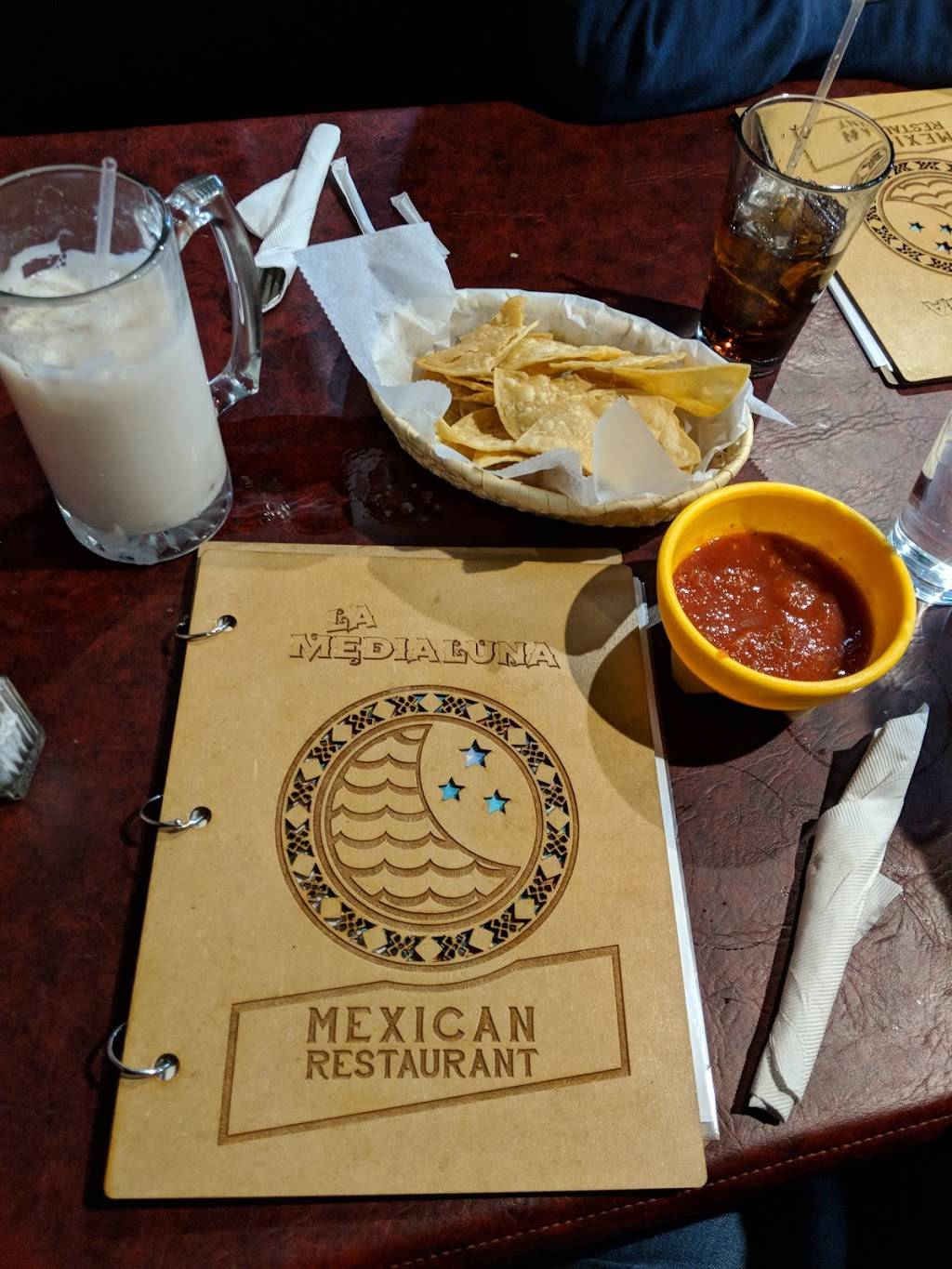 La Media Luna Mexican Restaurant | restaurant | 3242 Lincoln Way E, Massillon, OH 44646, USA | 3308090740 OR +1 330-809-0740