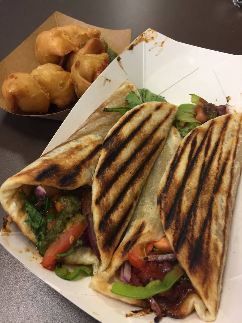 Curry Kona Fusion Food | restaurant | 4555 Hopyard Rd, Pleasanton, CA 94588, USA | 9253990599 OR +1 925-399-0599