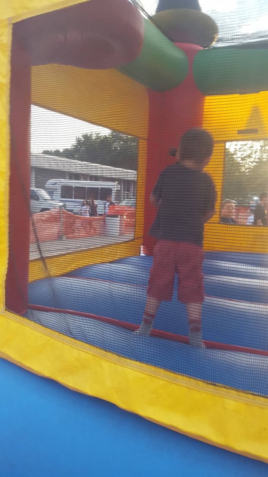 Mr Pandas | restaurant | 924 1st Ave, Silvis, IL 61282, USA | 3097924488 OR +1 309-792-4488