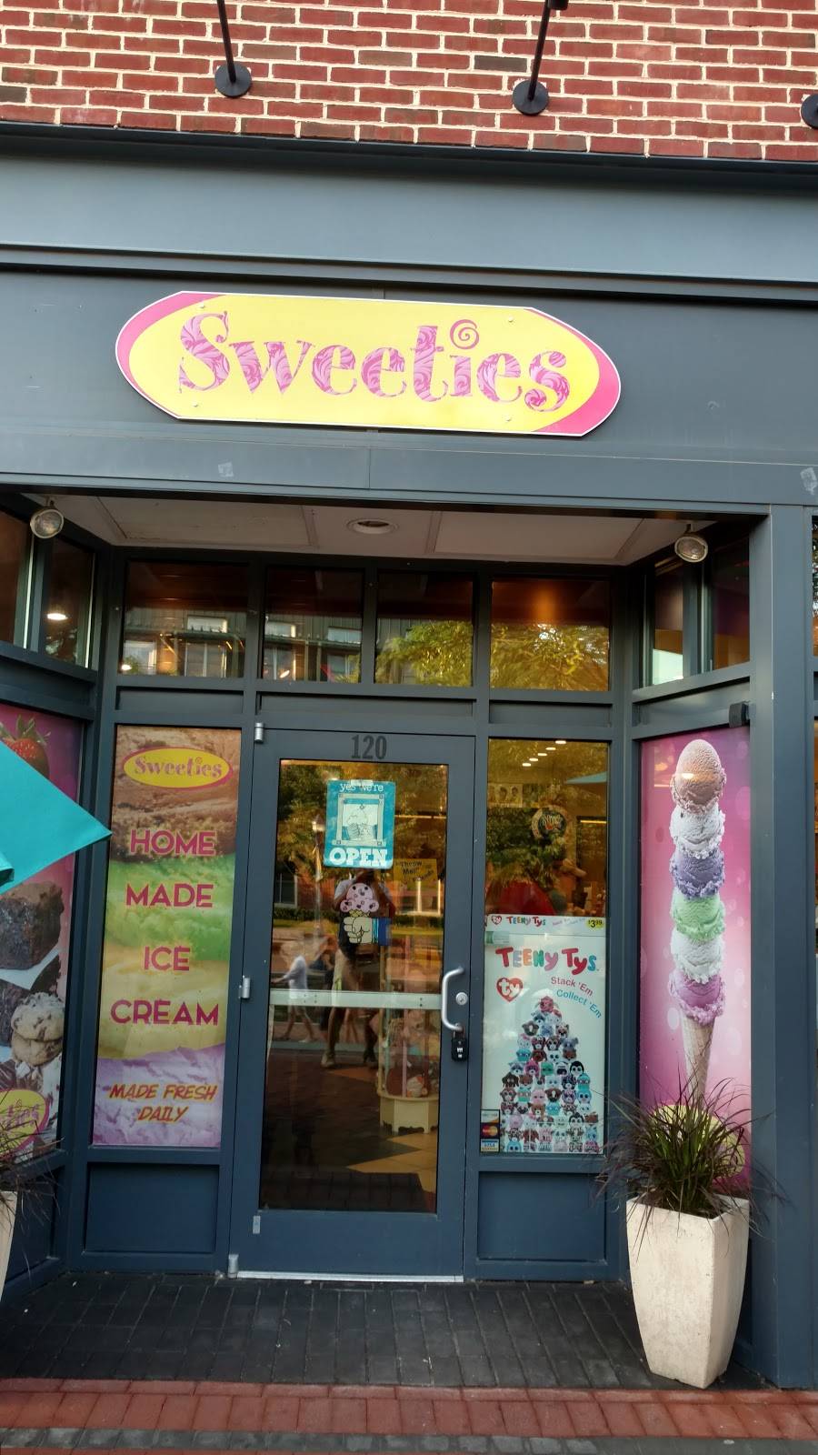Sweeties | restaurant | Frederick, MD 21701, USA | 3016628323 OR +1 301-662-8323
