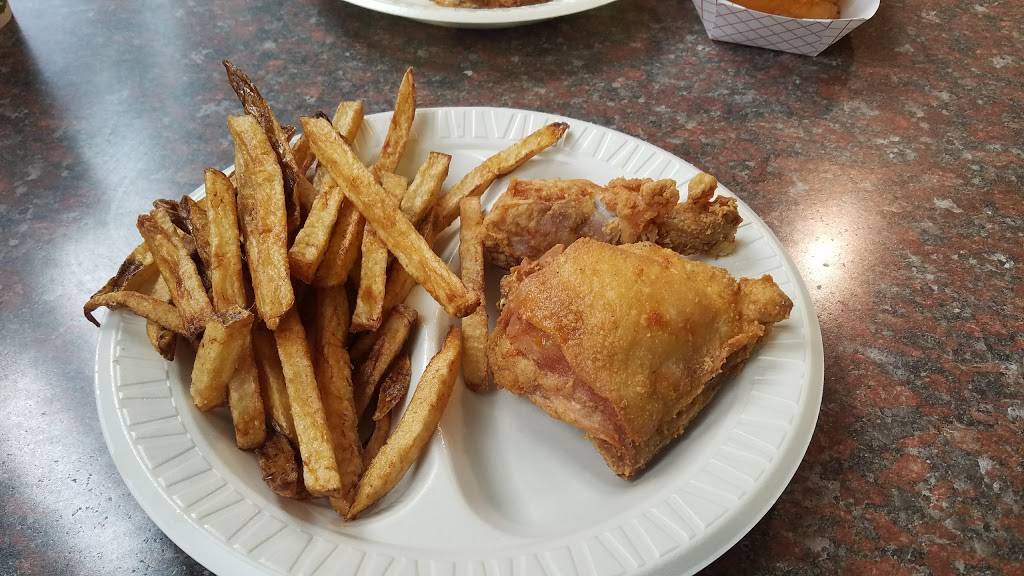 Frischs | restaurant | 5301 Grove Rd, Pittsburgh, PA 15236, USA | 4128816555 OR +1 412-881-6555