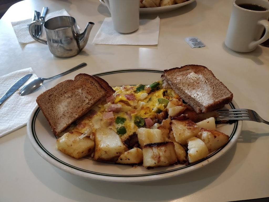 Russs | restaurant | 5 Rimmon Ave, Springfield, MA 01107, USA | 4137369754 OR +1 413-736-9754