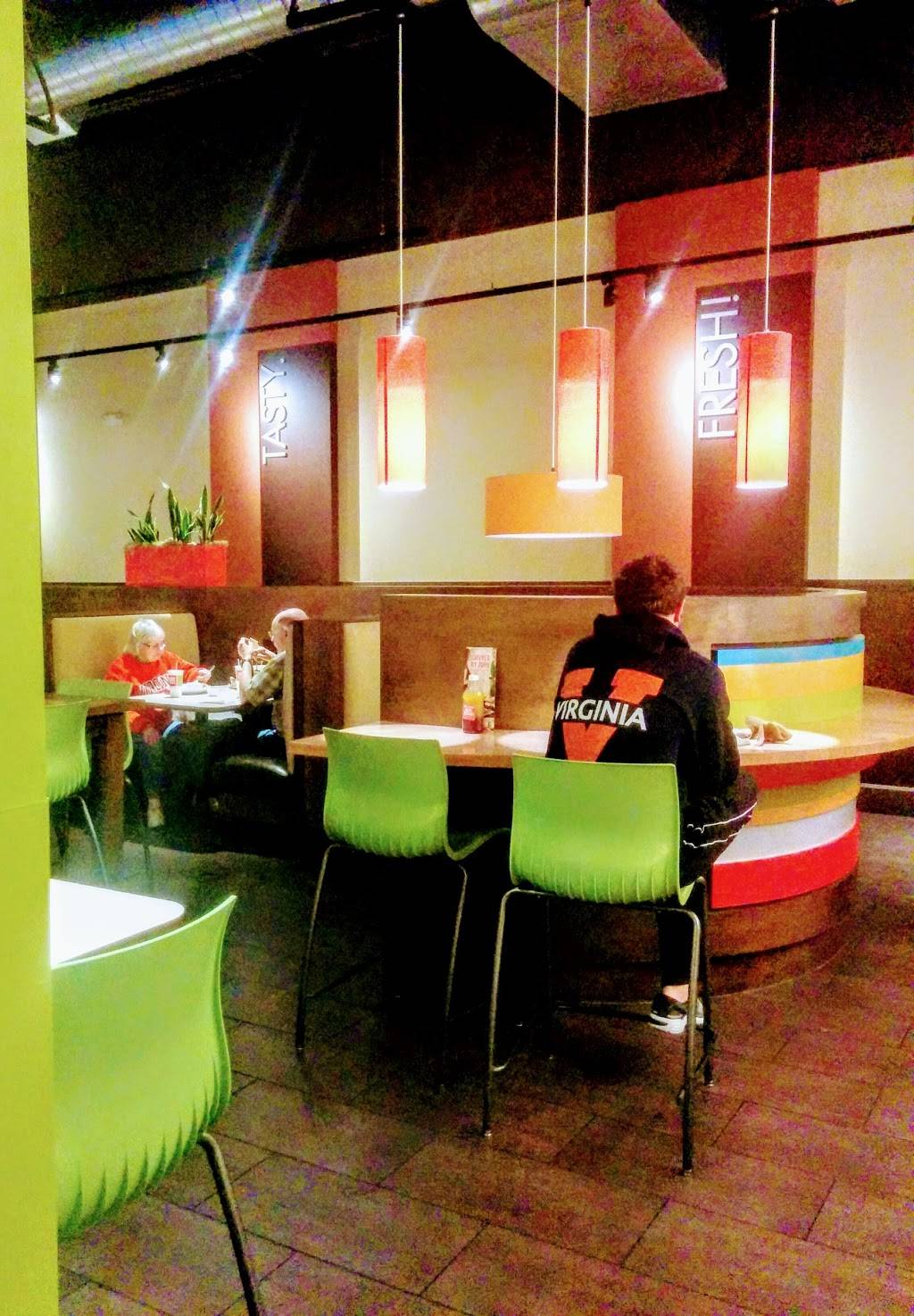 Zoës Kitchen | restaurant | 973 Emmet St N Suite D, Charlottesville, VA 22903, USA | 4349955334 OR +1 434-995-5334