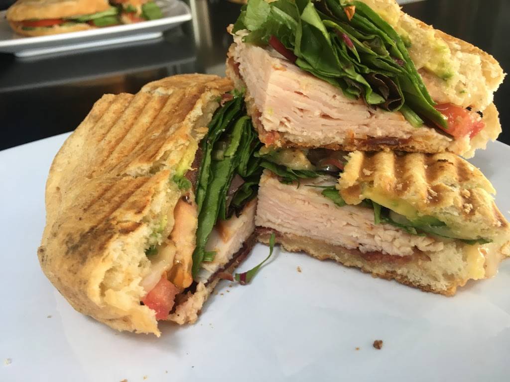 Rott n Grapes Uptown | restaurant | 4750 N Central Ave Ste 140, Phoenix, AZ 85012, USA | 6028881667 OR +1 602-888-1667