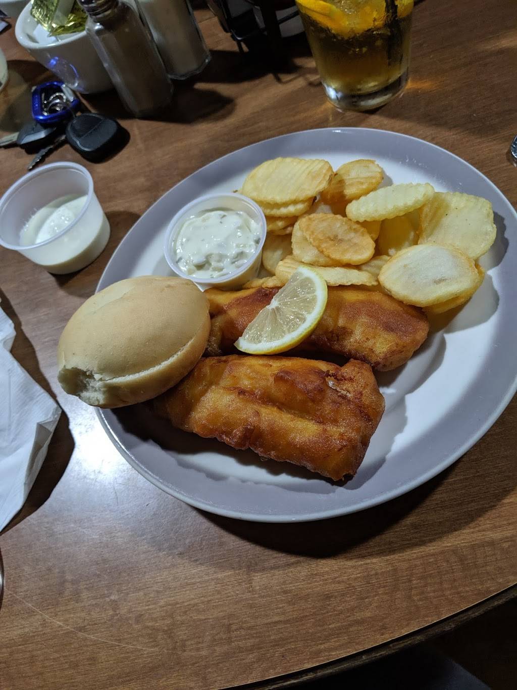 Stroz Inn | restaurant | 501 State St, Hollandale, WI 53544, USA | 6089672337 OR +1 608-967-2337