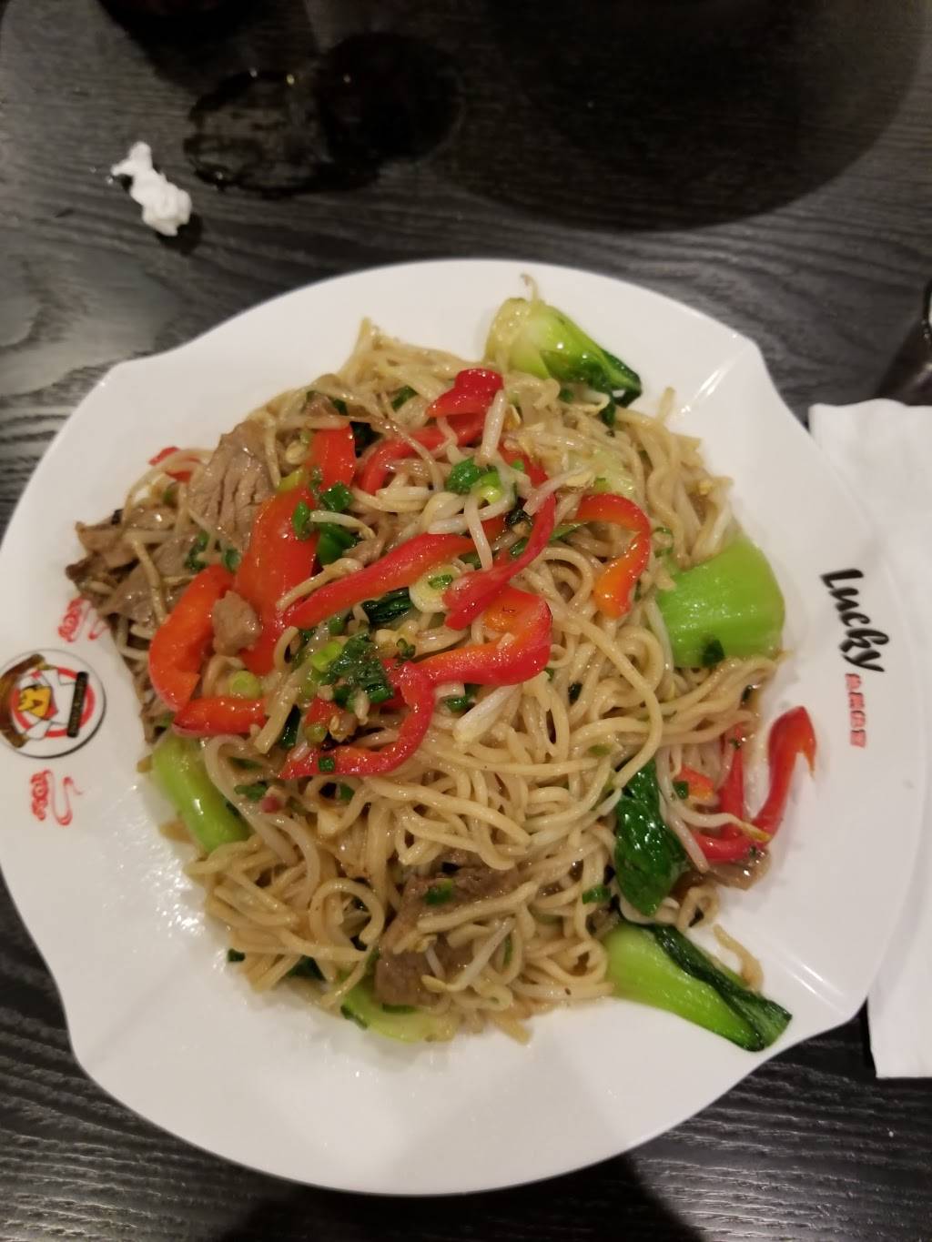 Lucky Noodle | restaurant | 8525 Blanco Rd, San Antonio, TX 78216, USA | 2102679717 OR +1 210-267-9717