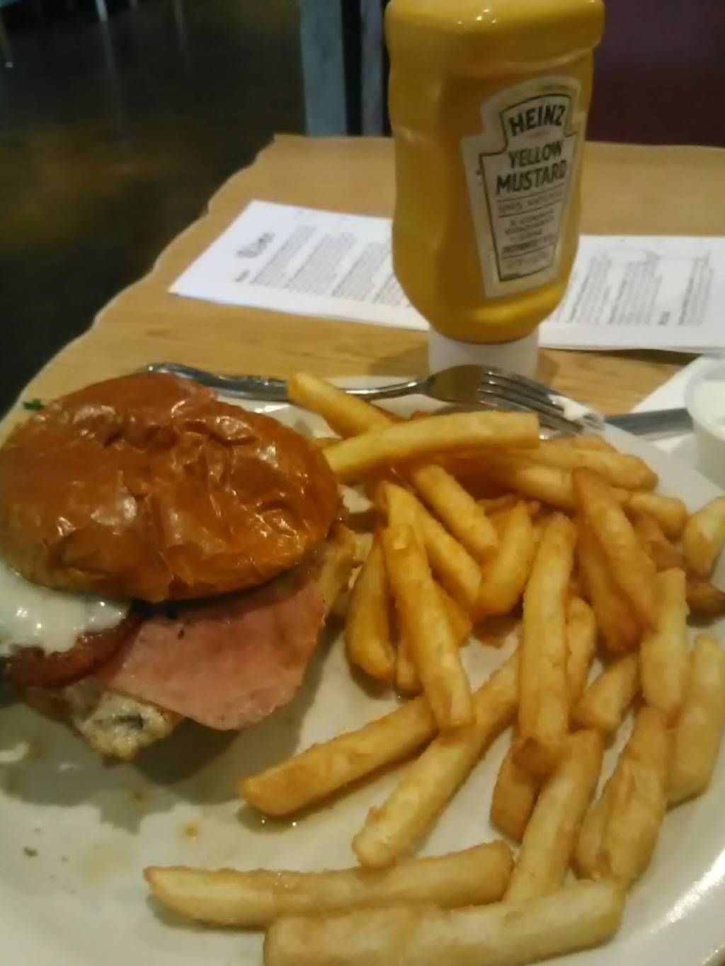 Sweet Carolines | restaurant | 100 N 7th St, Owensville, MO 65066, USA | 5734377774 OR +1 573-437-7774