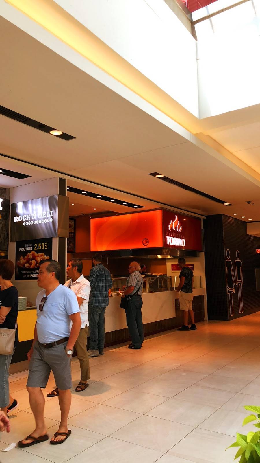 Grillades Torino | restaurant | 1 Boulevard des Promenades, Saint-Bruno-de-Montarville, QC J3V 5J5, Canada | 4504821056 OR +1 450-482-1056