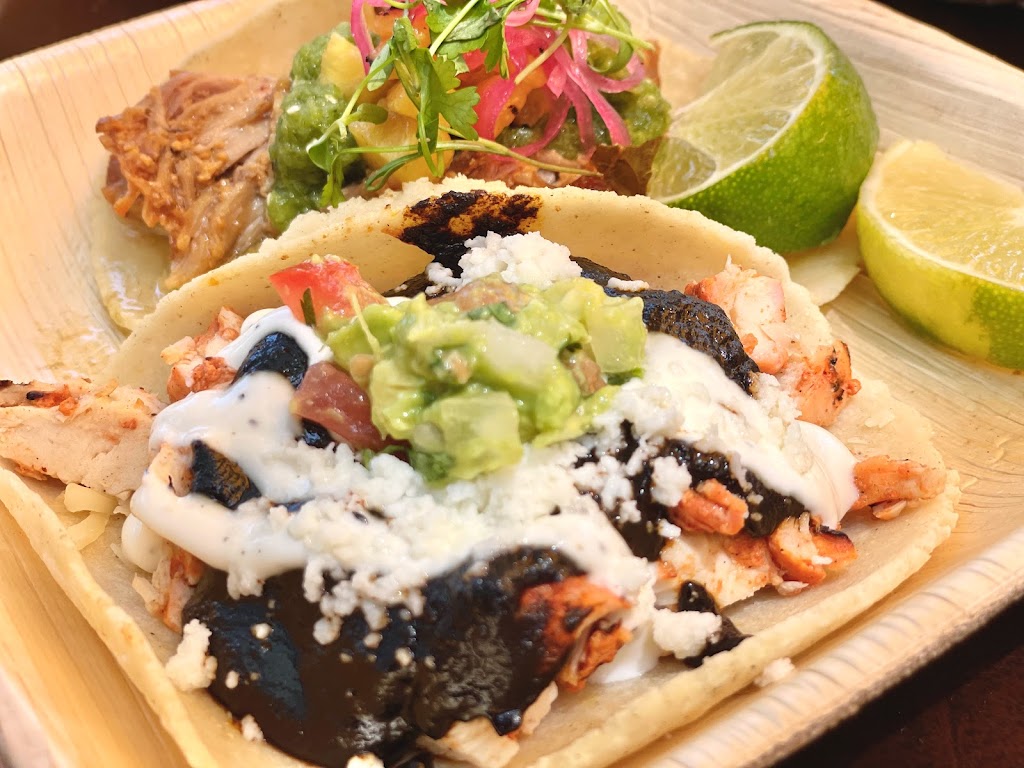 Qué Padre | restaurant | 15225 Palisades Village Ln, Pacific Palisades, CA 90272, USA | 3104618226 OR +1 310-461-8226