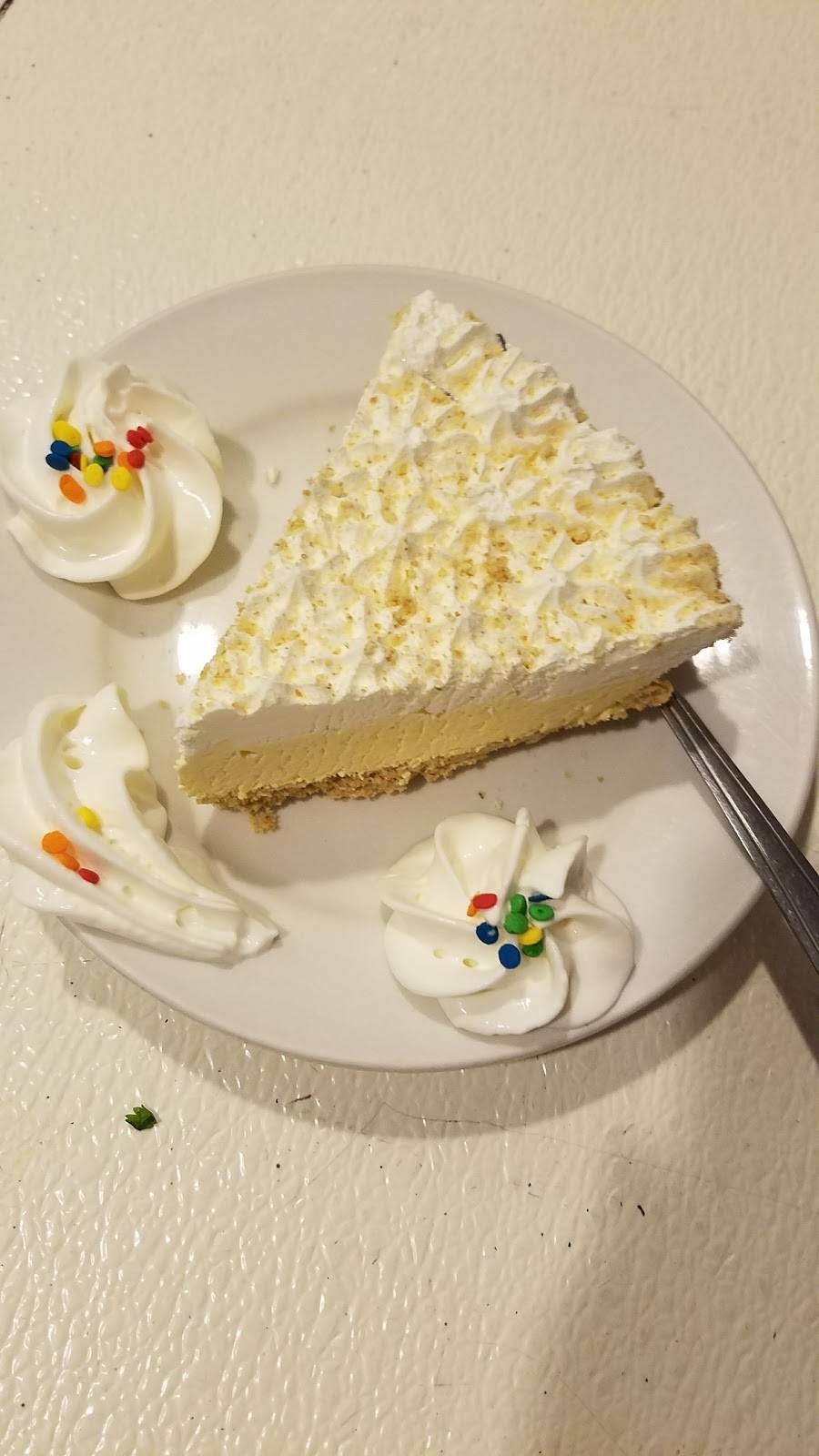 Fryes Restaurant | restaurant | 34028 Co Hwy 45, Grayslake, IL 60030, USA | 8472232279 OR +1 847-223-2279