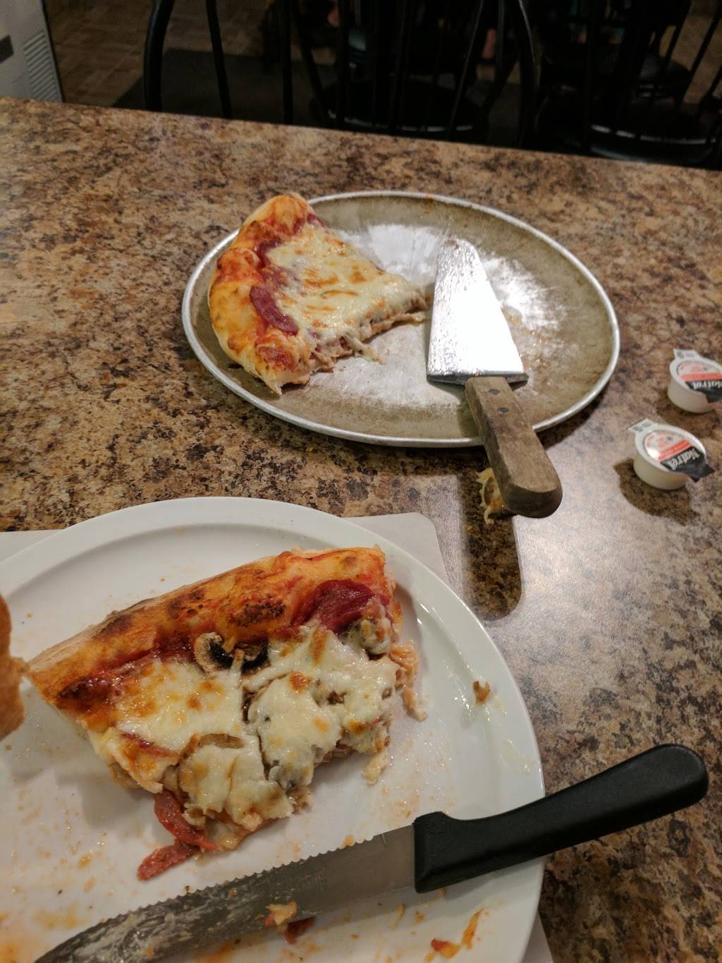 Ben Pizzeria | restaurant | 119 Rue Principale O, Farnham, QC J2N 1K3, Canada | 4502933831 OR +1 450-293-3831