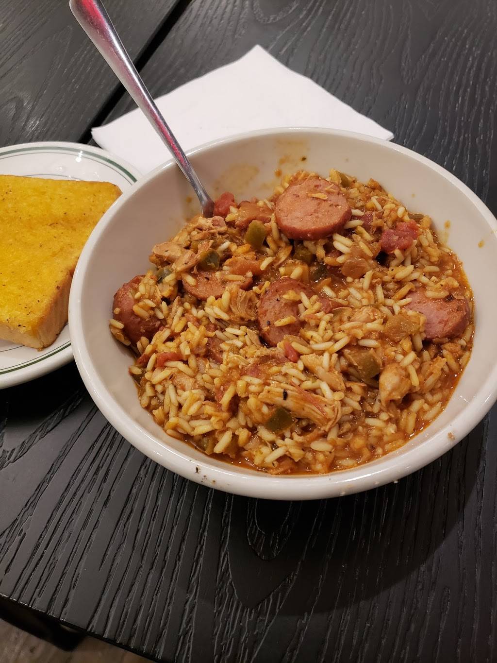 J. Gumbos Highlands | restaurant | 1616 Grindstead Drive, Louisville, KY 40204, USA | 5028735006 OR +1 502-873-5006