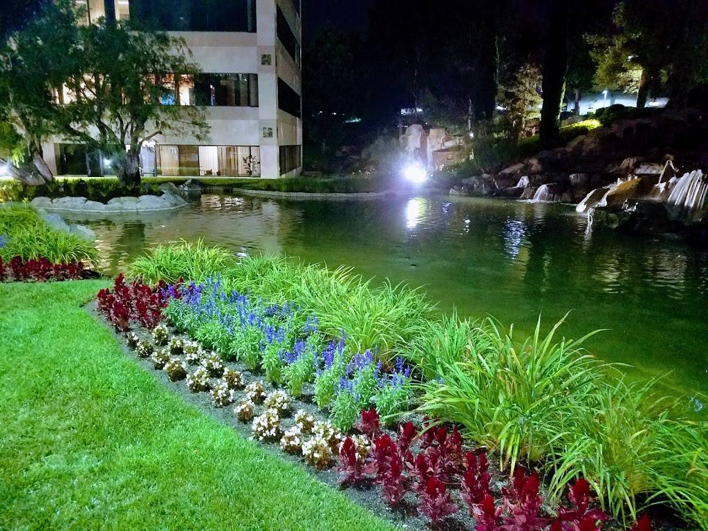 Wateridge | restaurant | 5161 W Slauson Ave, Los Angeles, CA 90056, USA | 3232949444 OR +1 323-294-9444