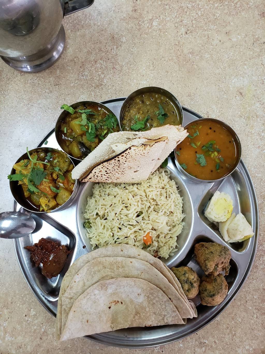 New Gopal Indian Restaurant | restaurant | 125 S Central Expy, Richardson, TX 75080, USA | 2147160651 OR +1 214-716-0651