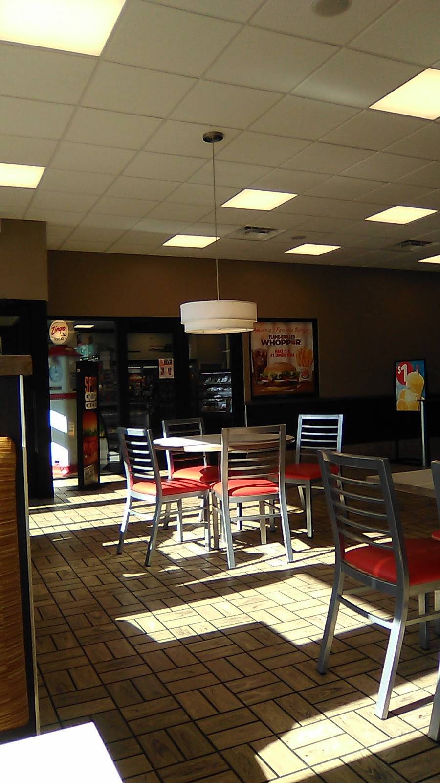Burger King | restaurant | 806 S Heaton St, Knox, IN 46534, USA | 5747720703 OR +1 574-772-0703
