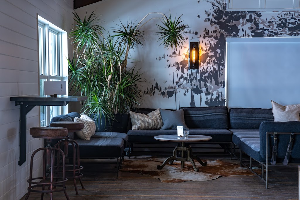 Bower Lodge | restaurant | 3900 N Wolf Creek Dr, Eden, UT 84310, USA | 3853263690 OR +1 385-326-3690