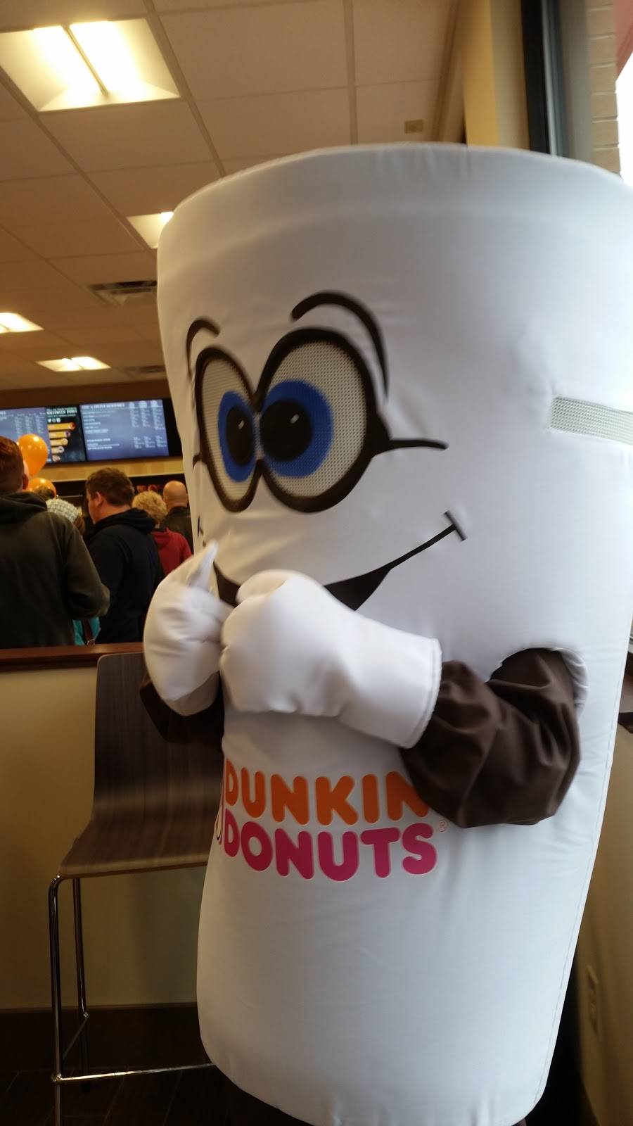 Dunkin | bakery | 5264 Fulton Dr NW, Canton, OH 44718, USA | 4195608770 OR +1 419-560-8770